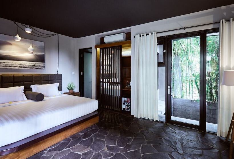 스위트, Outpost Ubud Penestanan