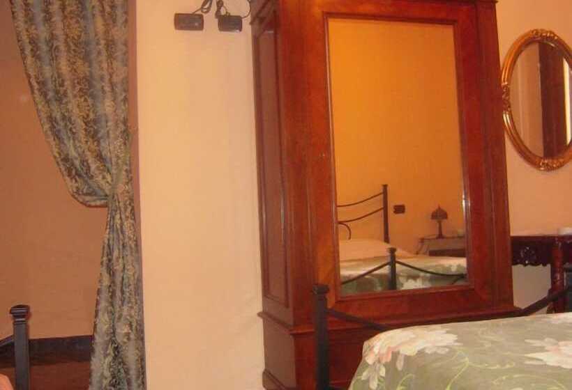Quarto Triplo Estandar, Agriturismo La Prosciutta