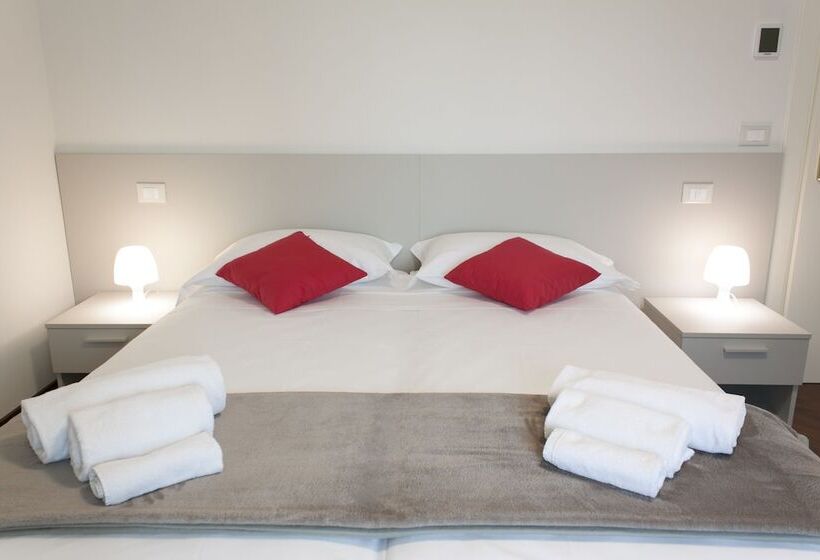 اتاق سوپریور, Garda Relais