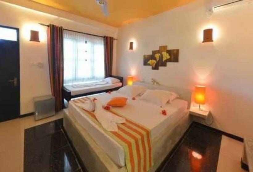 اتاق لوکس, Flower Garden Eco Village