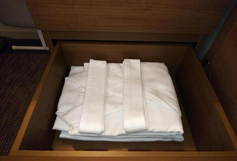 디럭스 룸, Nagoya Prince Hotel Sky Tower
