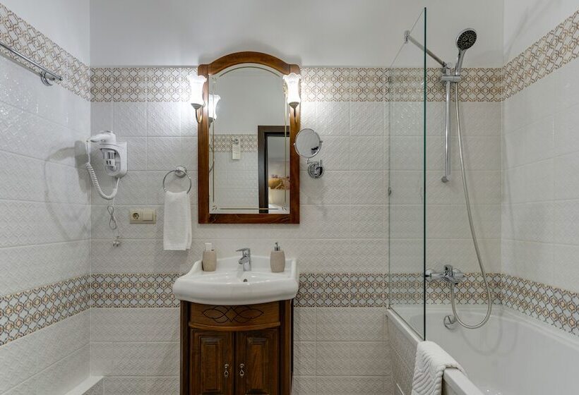 Suite with Terrace, Sadovnicheskaya