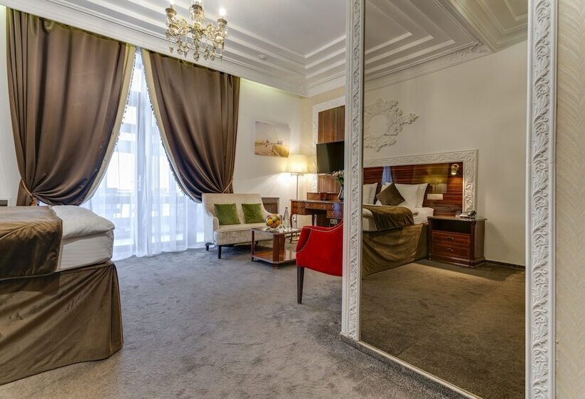 Suite with Terrace, Sadovnicheskaya
