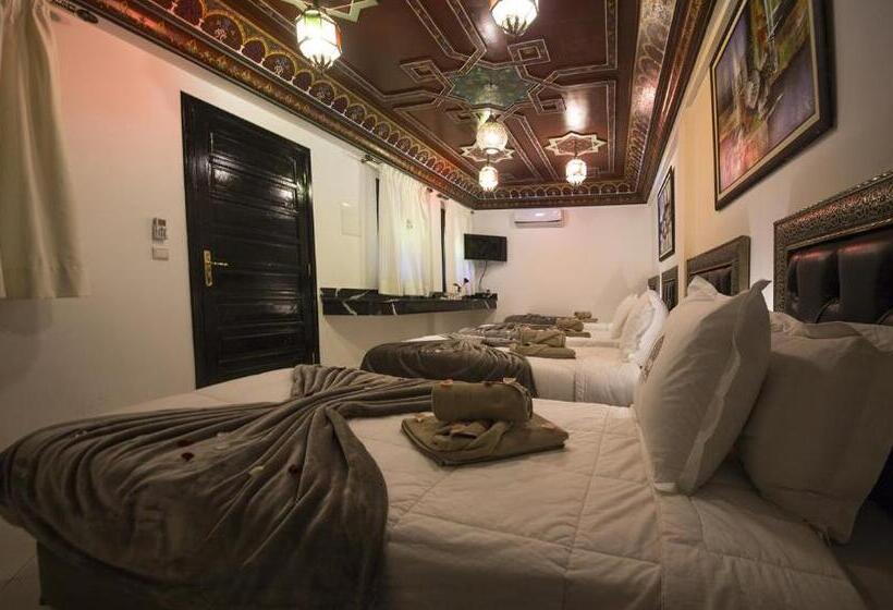 اتاق استاندارد چهار تخته, Riad & Spa Challa