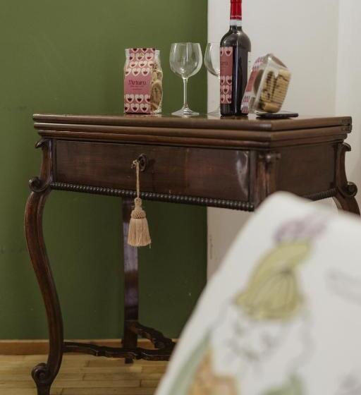 اتاق استاندارد چهار تخته, L'arturo B&b