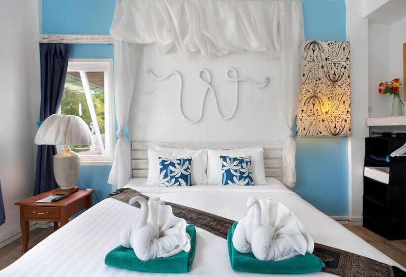 غرفة ديلوكس, The White Knot Koh Chang
