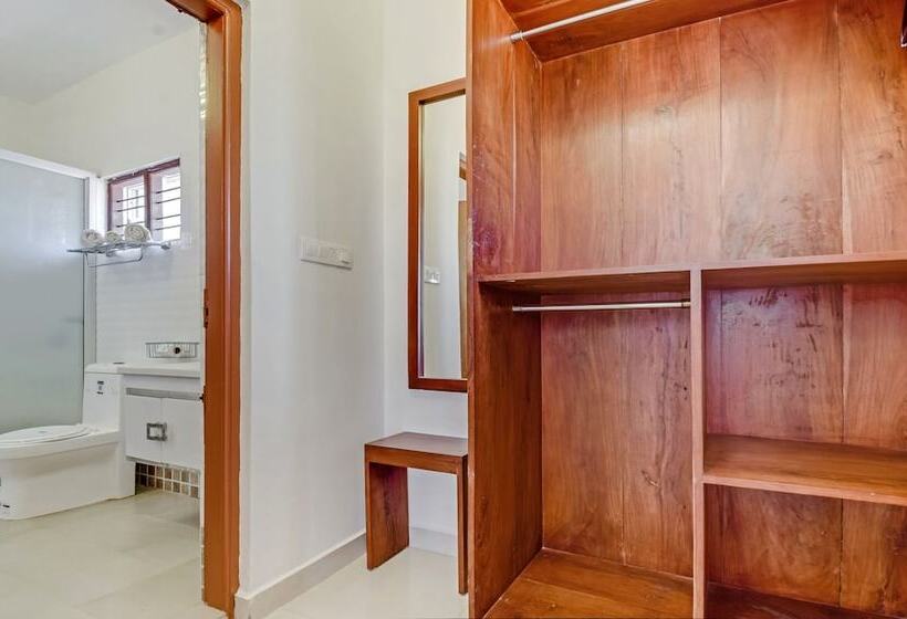 Номер Deluxe, Treebo Vrindavan, 3 Km From Madikeri Fort