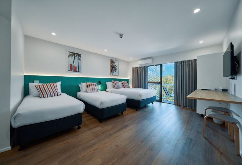 Семейный Номер, Red Star Palm Beach