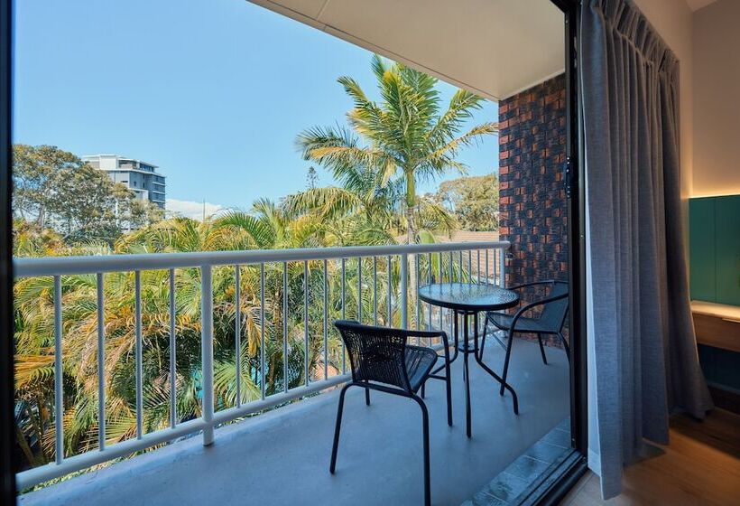 Номер Стандарт, Red Star Palm Beach