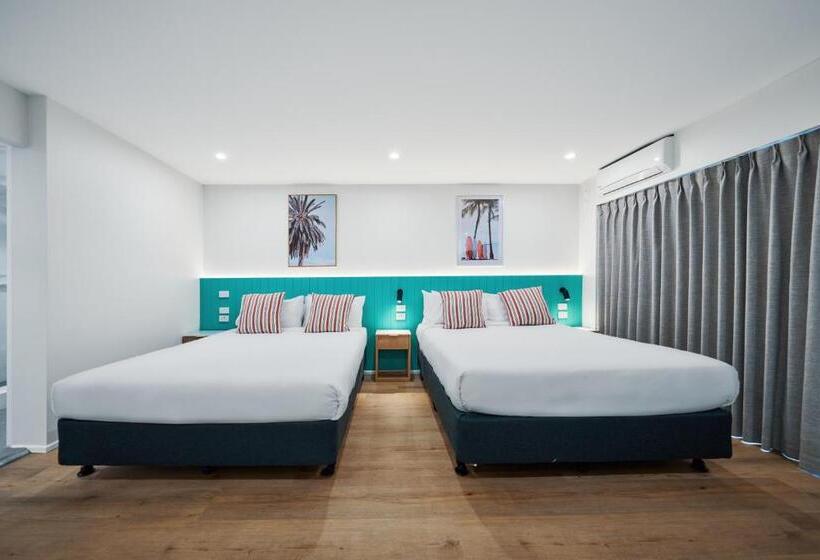 Номер Стандарт, Red Star Palm Beach