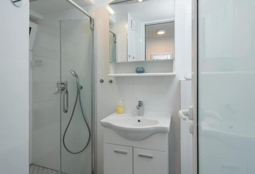 Номер Стандарт, Split Center Suites