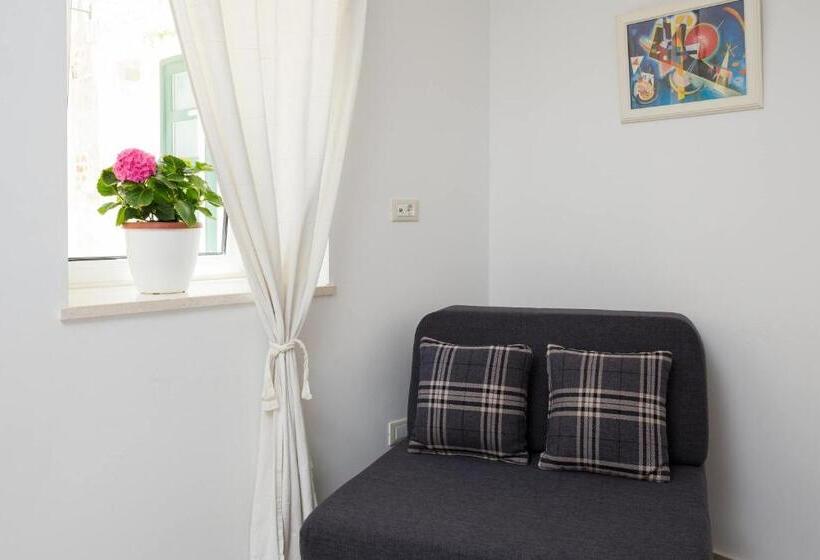 Номер Комфорт, Split Center Suites