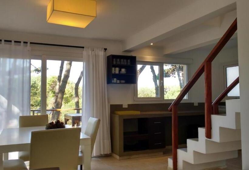 带1个卧室的带阳台的公寓, Jaina Resort & Spa