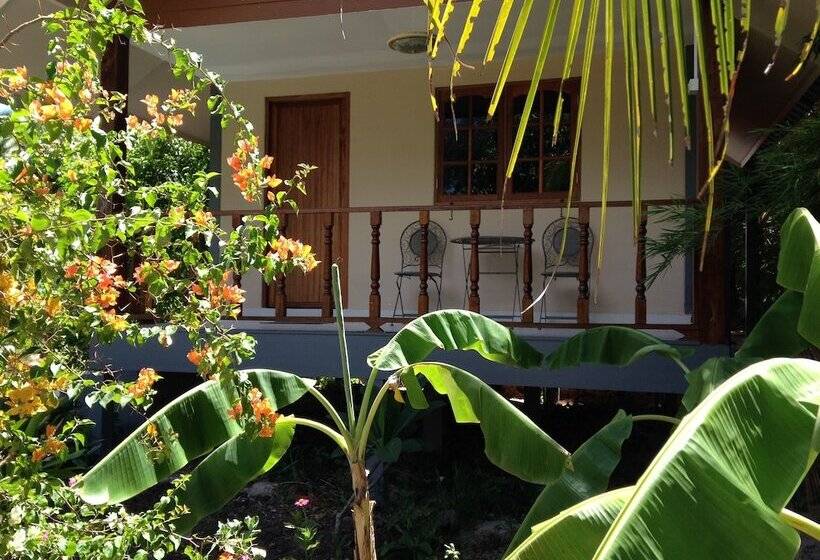 بانگلوی سوپریور, Areeya Resort