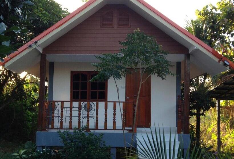 بانگلوی سوپریور, Areeya Resort