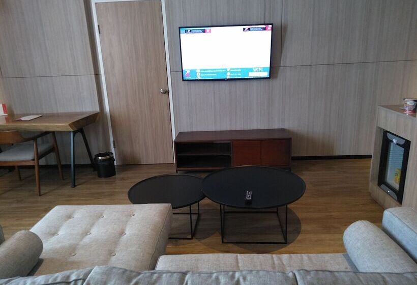 小型套房, The Zuri Hotel Palembang