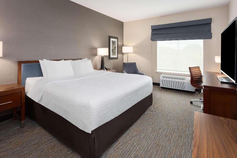 Suíte Cama King, Hampton Inn Nashville Airport Century Place, Tn