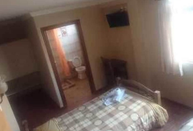 اتاق استاندارد یک نفره, Bolivian Heights Hostel