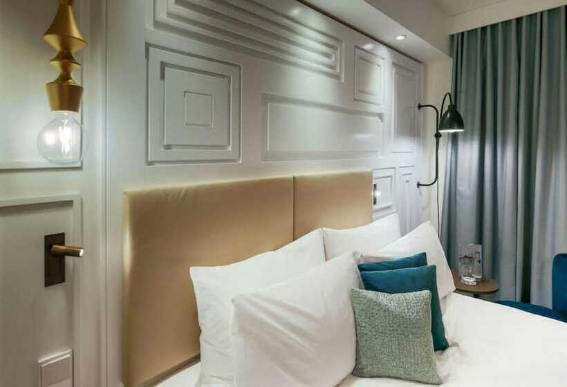 Номер Премиум, Indigo Dresden   Wettiner Platz, An Ihg