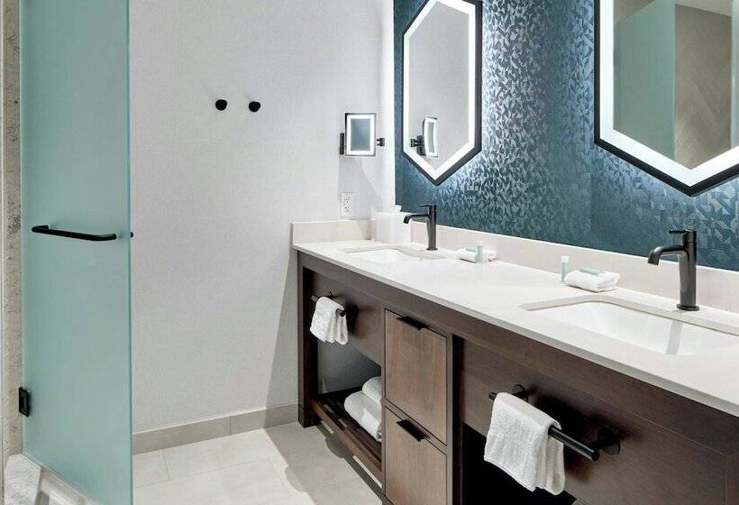 Quarto Estandar Cama Queen, Residence Inn by Marriott Nashville Downtown/Convention Center
