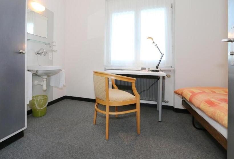 标准单人间共用浴室, Allegro Alpin Lodge