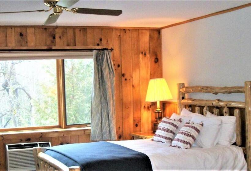 Family Suite, Garnet Hill Lodge