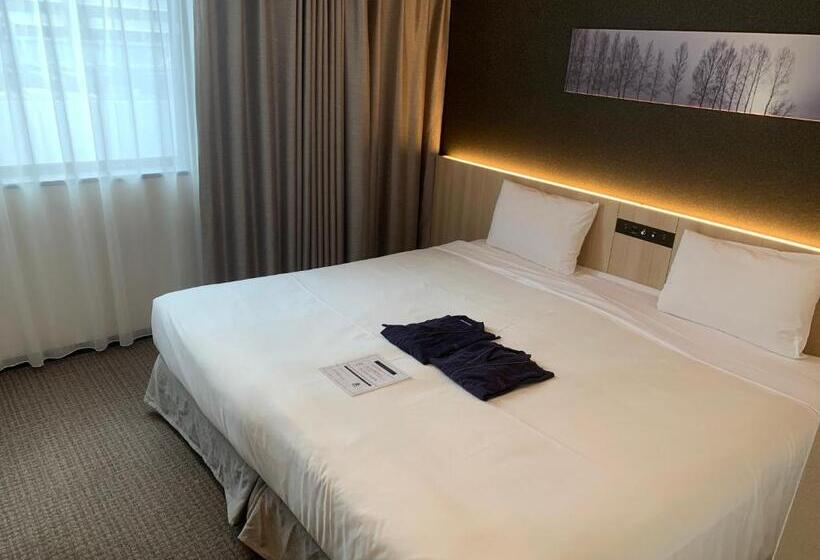 Номер Deluxe, Monday Toyosu