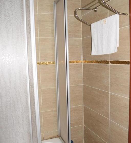 استودیو خانوادگی, Royal Suites Besiktas