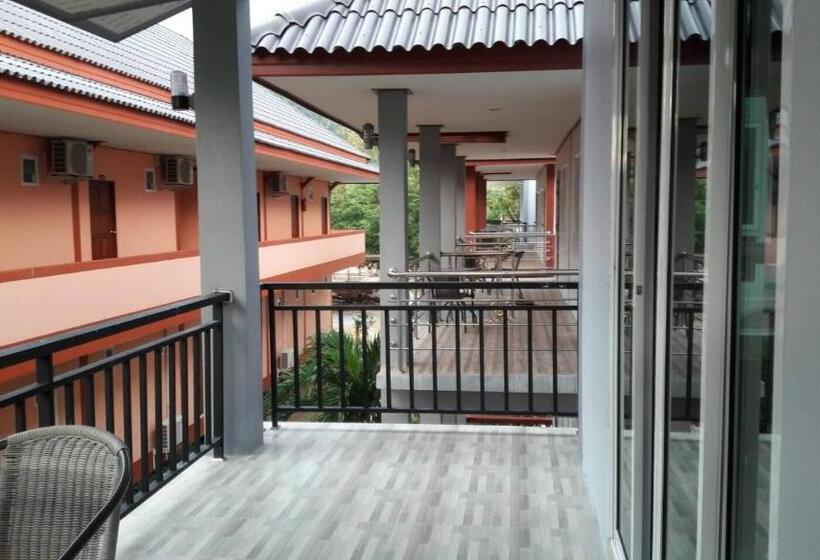 디럭스 룸, Tamarind Lanta Resort
