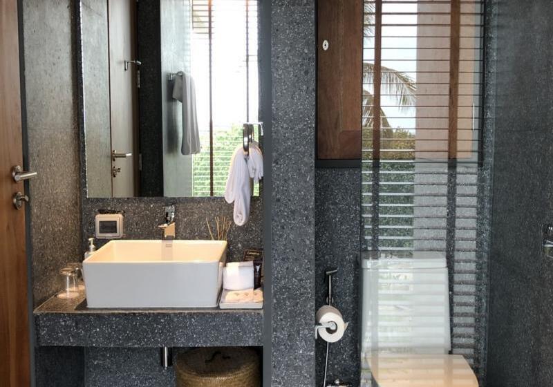 Полулюкс, Varivana Resort Koh Phangan   Sha Extra Plus
