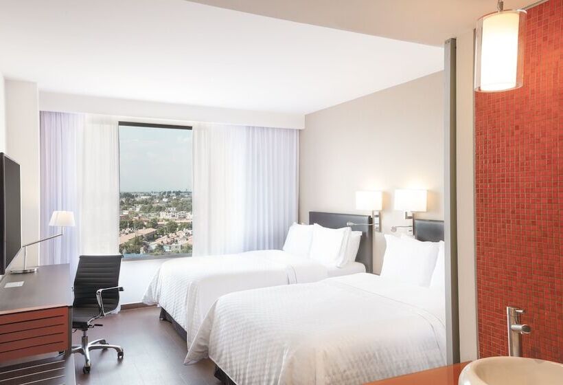 Номер Superior, Fiesta Inn Express Puebla Explanada