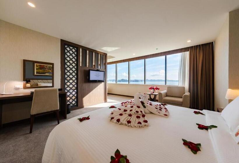 Quarto Familiar Deluxe, Muong Thanh Grand Ha Long