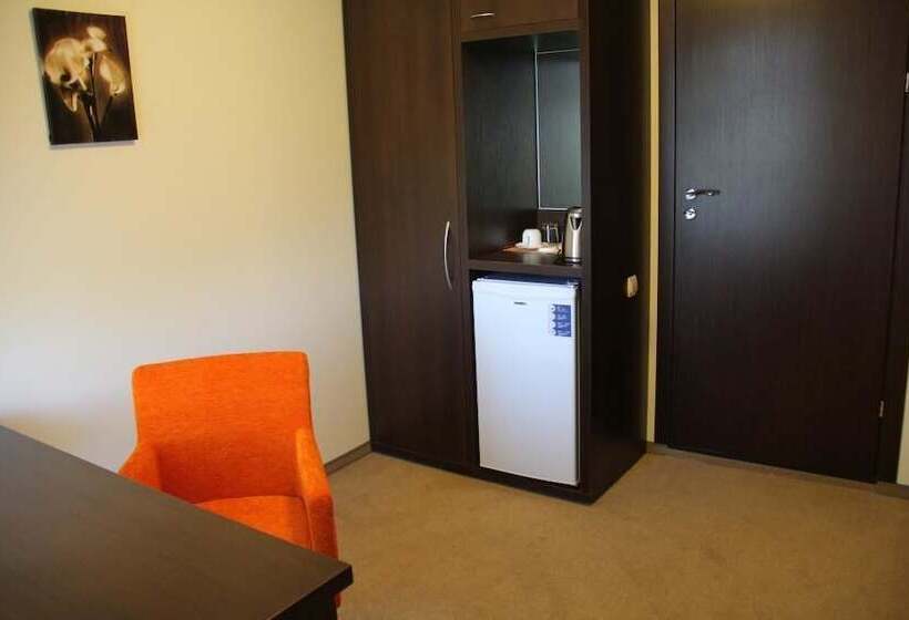 سوییت جونیور, Mirniy Resort