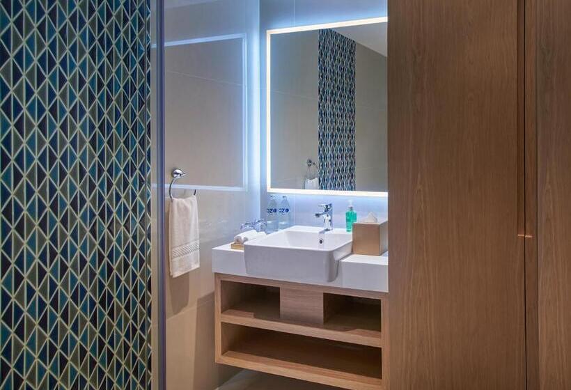 Номер Superior Кровать Кинг, Ozo Phuket