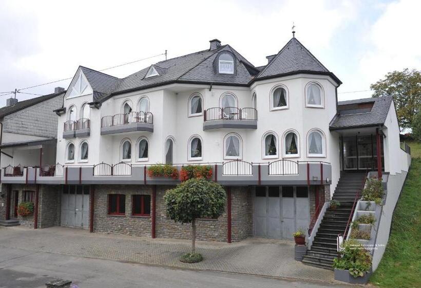 Студия Стандарт, Ferienweingut Arnold Fuhrmann & Sohn