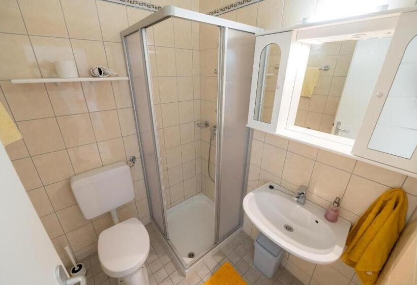 Quarto Estandar Individual com Sacada, Gästehaus Elfriede