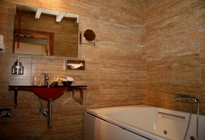 اتاق سوپریور, Posada Los Gallos