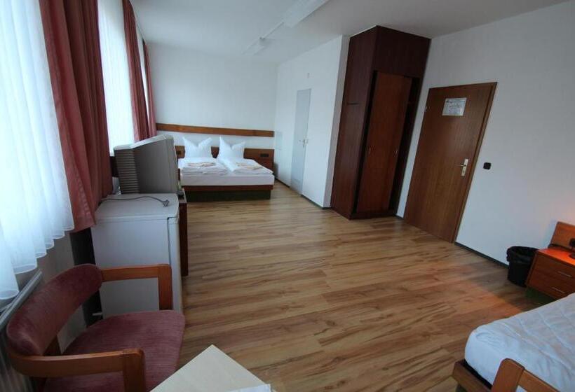 اتاق استاندارد سه نفره, Schlafhaus Dünenweg 16