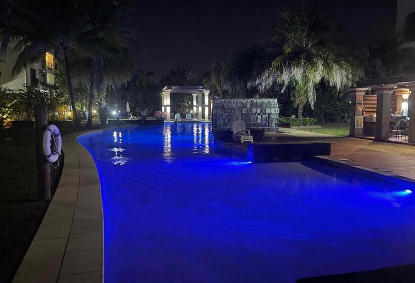 شقة غرفتين, Coral Reef Resort
