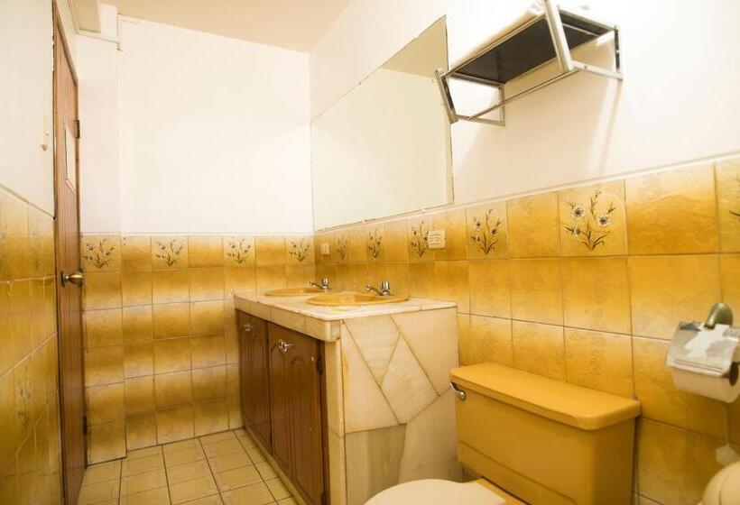Номер Стандарт, North Star Hostal Guayaquil