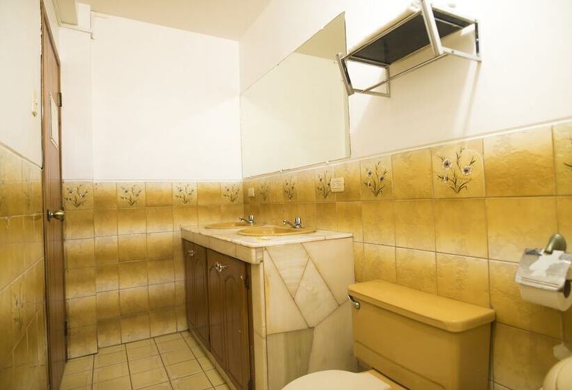 Номер Стандарт, North Star Hostal Guayaquil