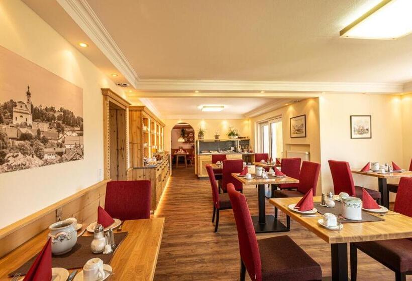 Quarto Deluxe, Boutique Hotel Angerer