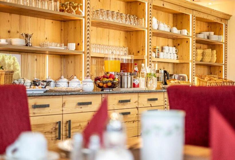 Quarto Estandar, Boutique Hotel Angerer