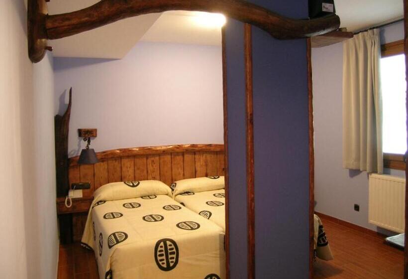 Номер Стандарт, Hostal Xaloa Orio