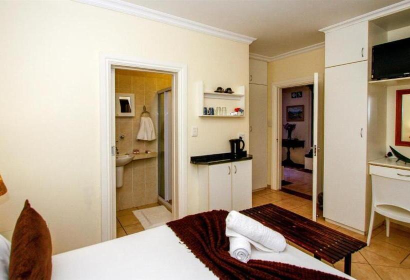اتاق استاندارد, Virginia Forest Lodge