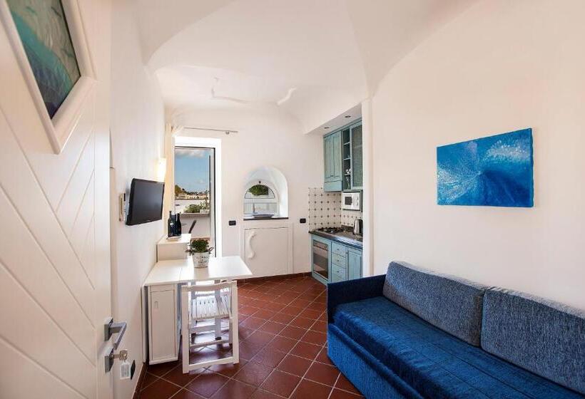 آپارتمان 1 خوابه با چشم‌انداز جانبی دریا, Ischia Blu Resort