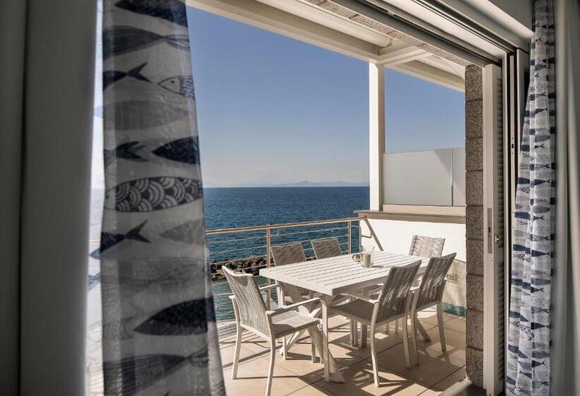 سوییت با چشم‌انداز دریا, Ischia Blu Resort