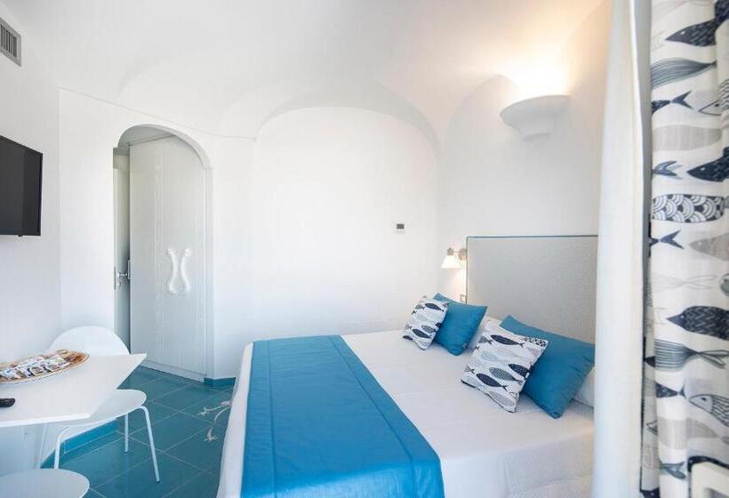 استودیوی استاندارد, Ischia Blu Resort