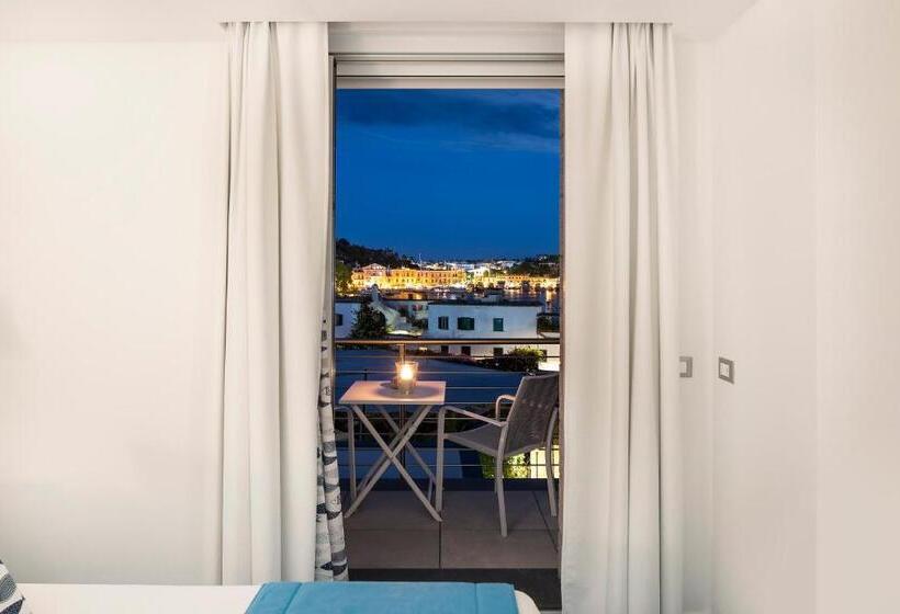 استودیوی استاندارد, Ischia Blu Resort
