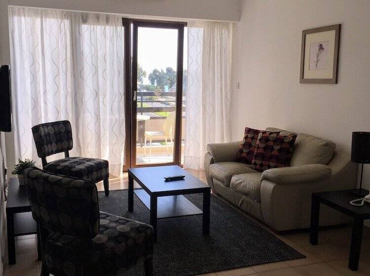 Apartamento 1 Quarto Vista Mar Lateral, Pigeon Beach Hotel Apartments